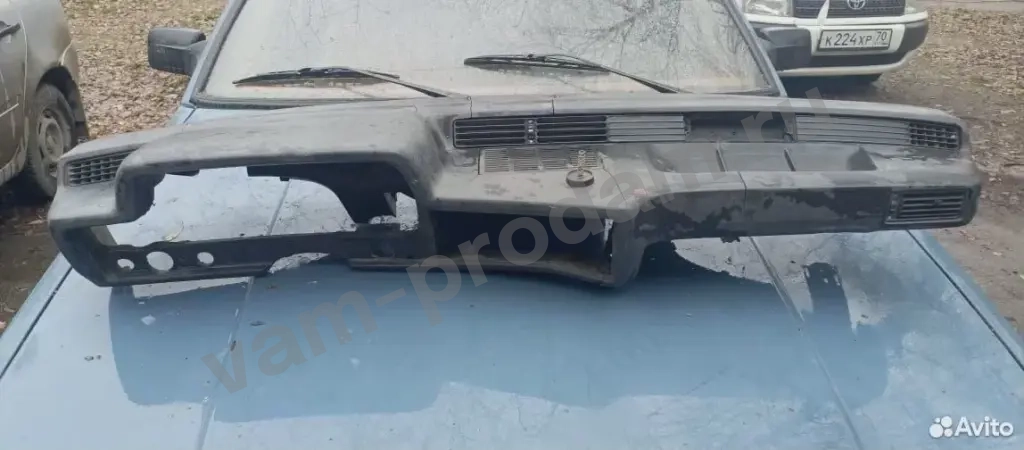 Торпедо панель приборов BMW 3 Series Coupe (E21)