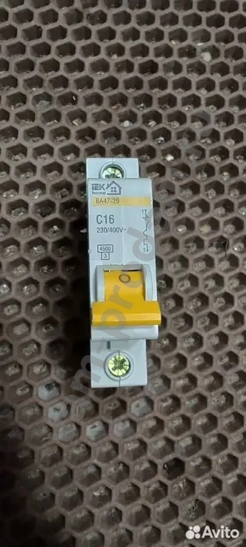 Автоматический выключатель 3-полюсный iek