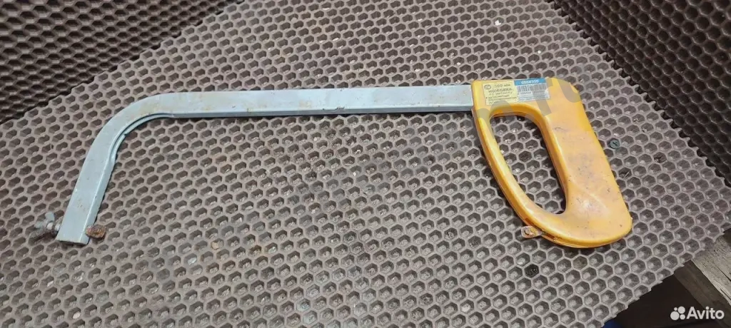 Ножовка по металлу