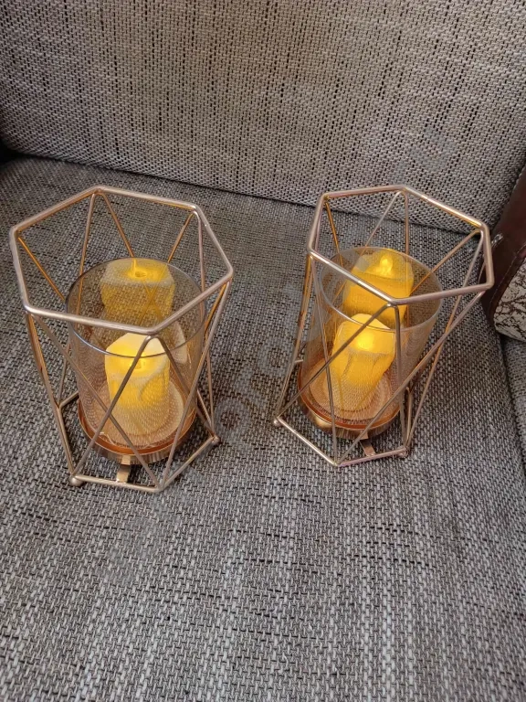 Подсвечники интерьерные