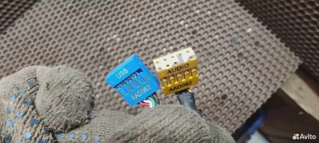 Коннектор для материнской платы