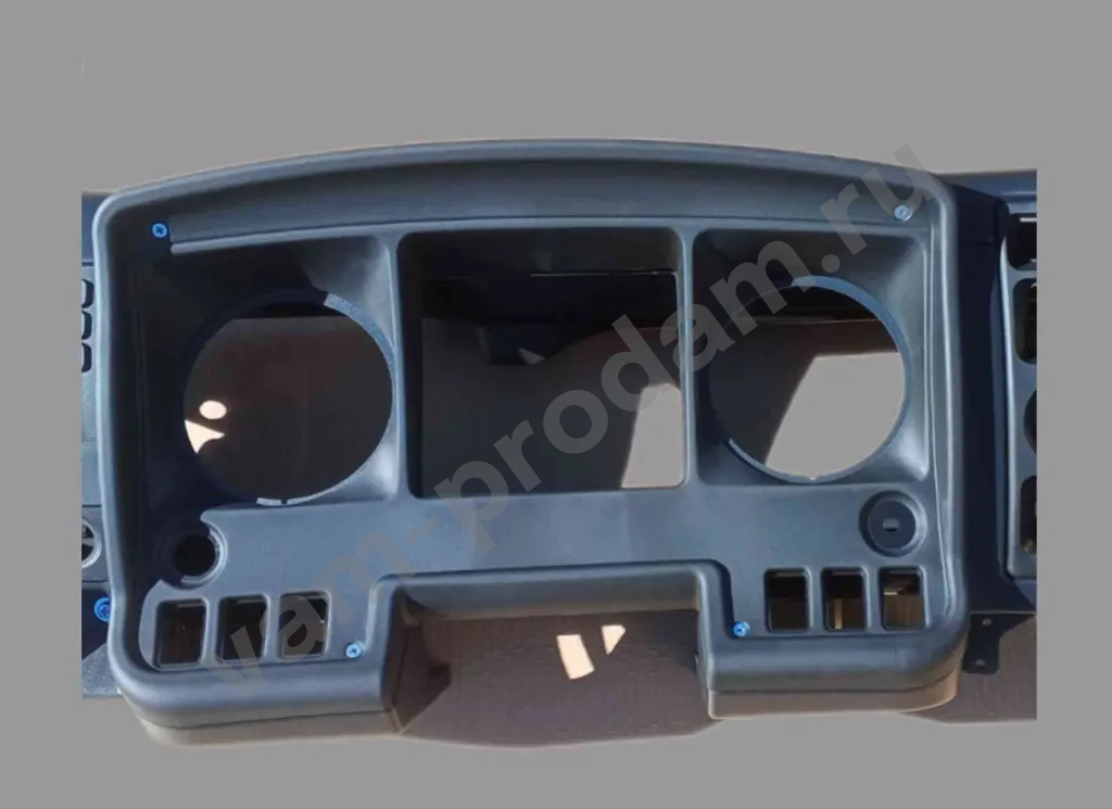 Панель приборов, торпеда КАМАЗ