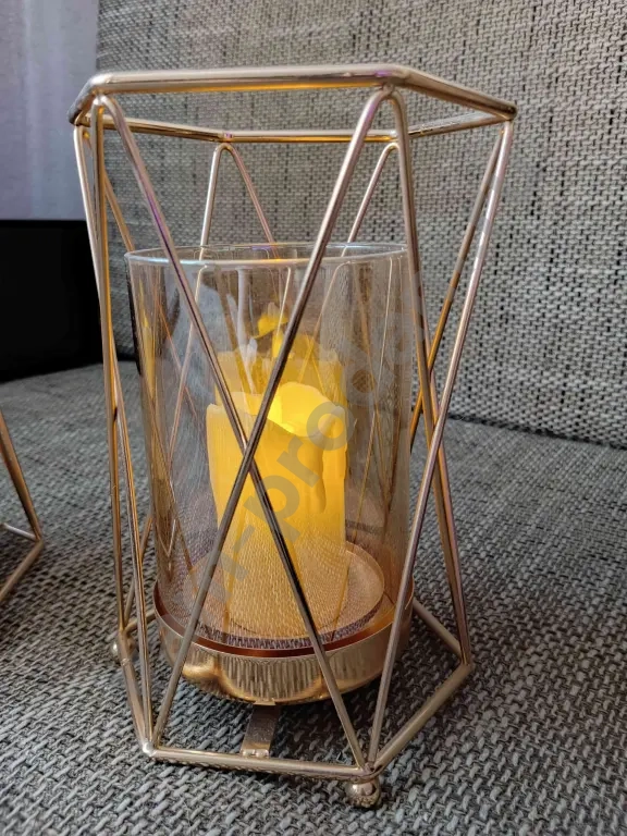 Подсвечники интерьерные