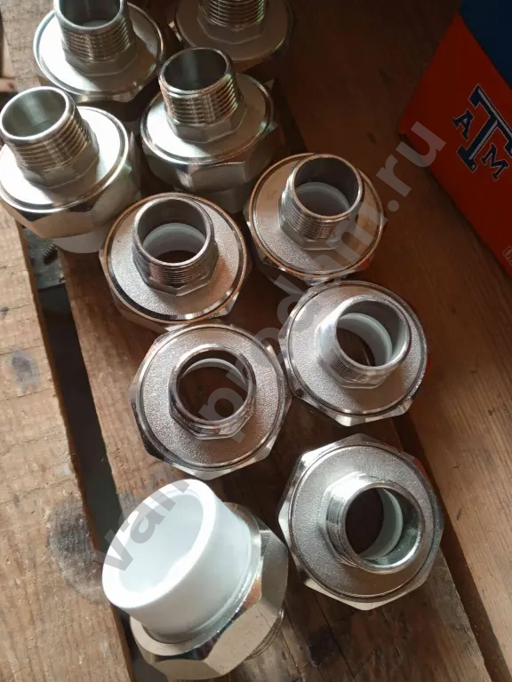 Муфта комбинированная разъёмная (американка)