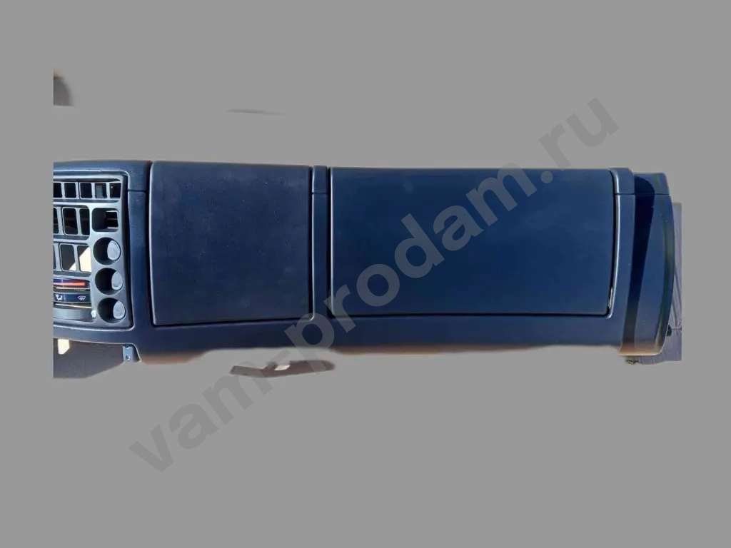 Панель приборов, торпеда КАМАЗ