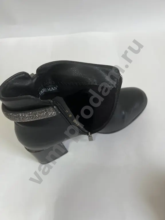 Ботинки демисезонные женские 36