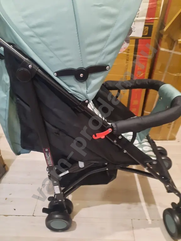 Прогулочная коляска трость