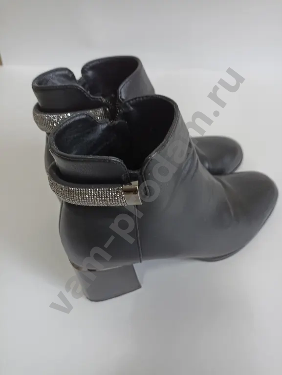 Ботинки демисезонные женские 36
