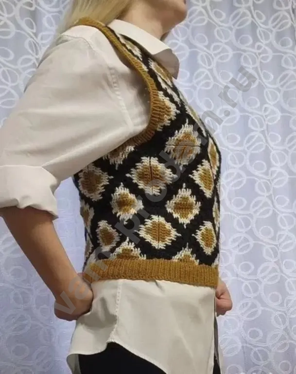 Жилет вязаный ручная работа