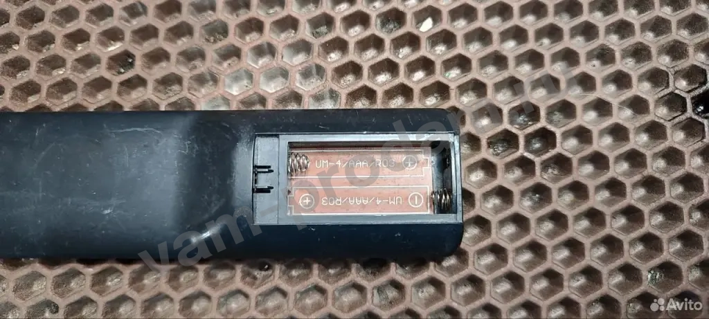 Пульт ду для медиаплеера tvip 01FE 98301 HOB1831