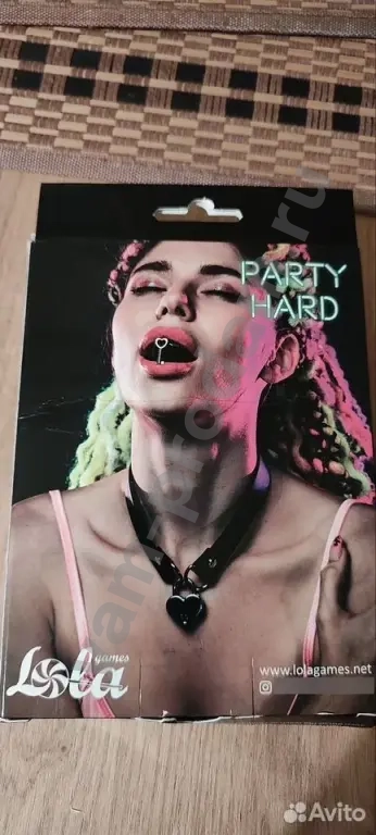 Ошейник чокер с замком Lola Party Hard Utopia