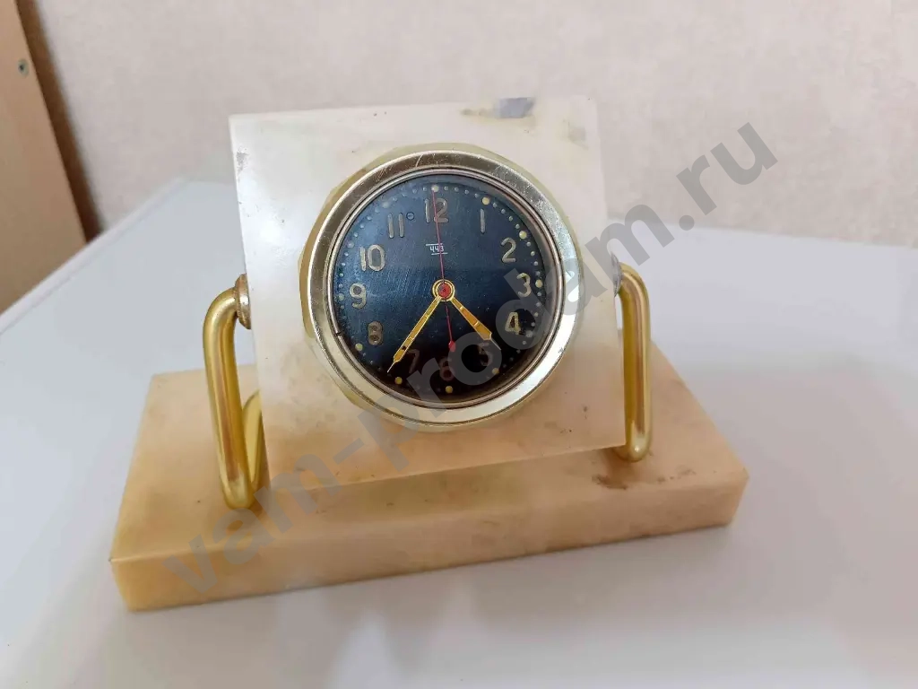 Часы СССР ЧЧЗ, настольные, камень