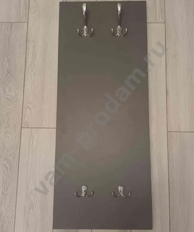 Вешалка настенная новая