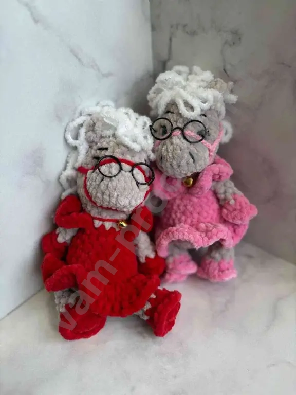 Вязаные детские игрушки и вещи на заказ.