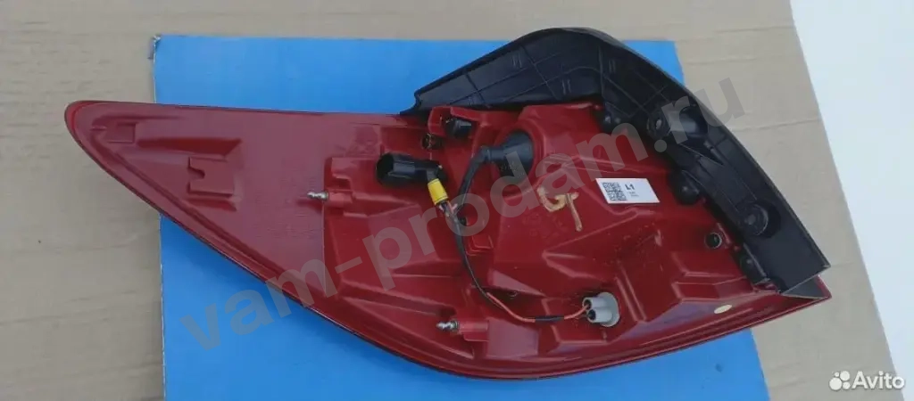 Фонарь правый Kia Sportage 10-16 г