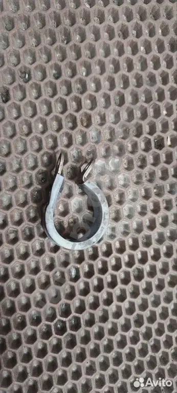 Хомут для проводки VAG