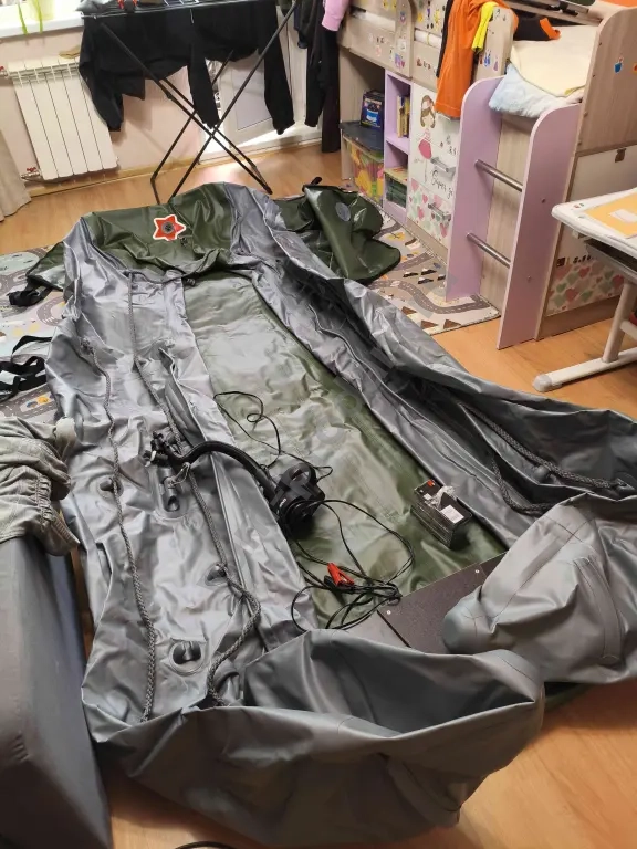 лодка Ракета РМ 330 и мотор