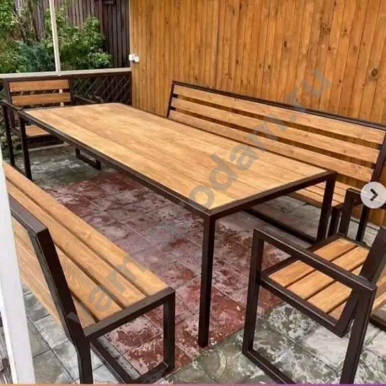 столи-стулья-скамейки.