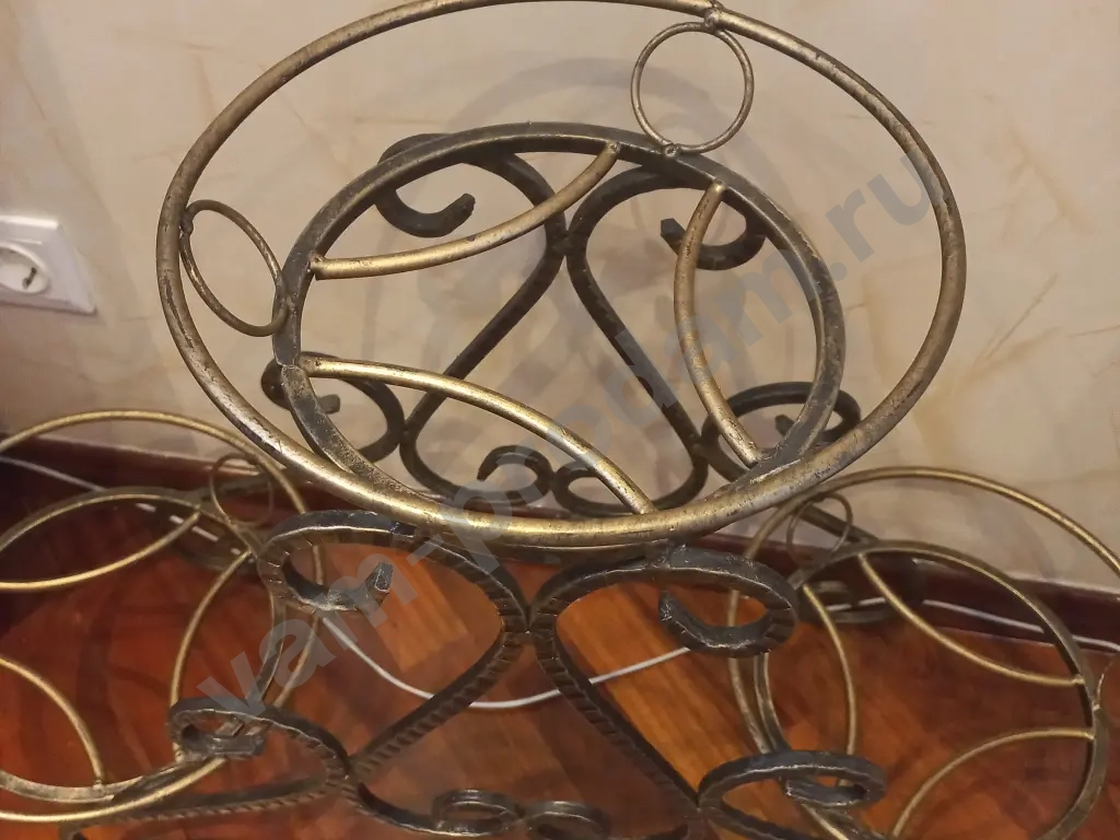 подставка под цветы напольная