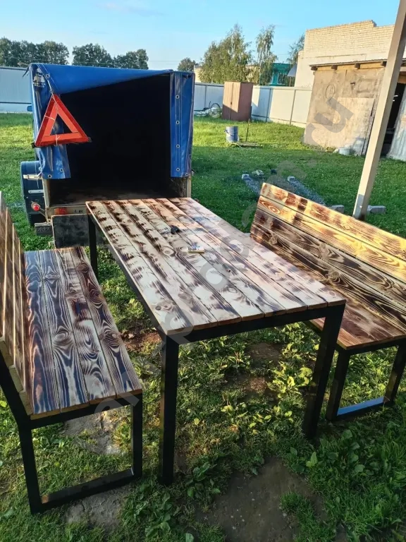 столи-стулья-скамейки.