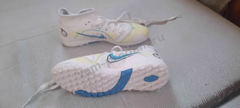 футбольные красотки Nike