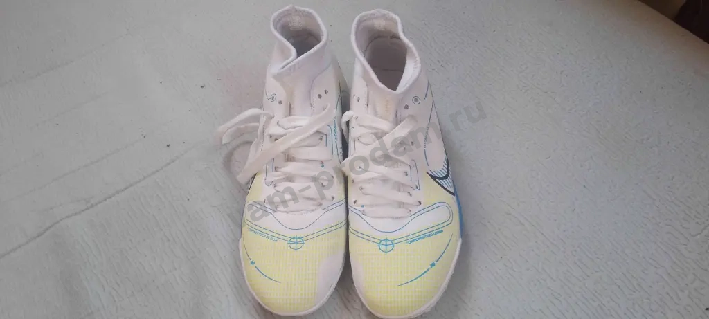футбольные красотки Nike