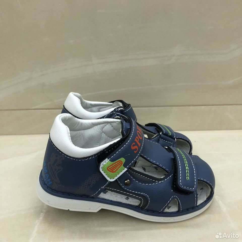 Сандали для мальчиков новые