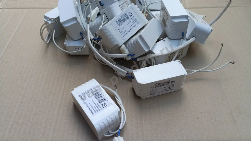 PPL595R36W , 370 - 410V, Ток 85 mА , Мощность 36W.