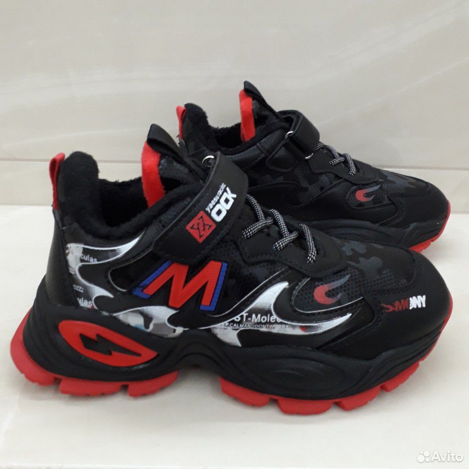 Кроссовки детские новые