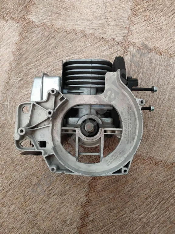 новый оригинальный двигатель Husqvarna 128r