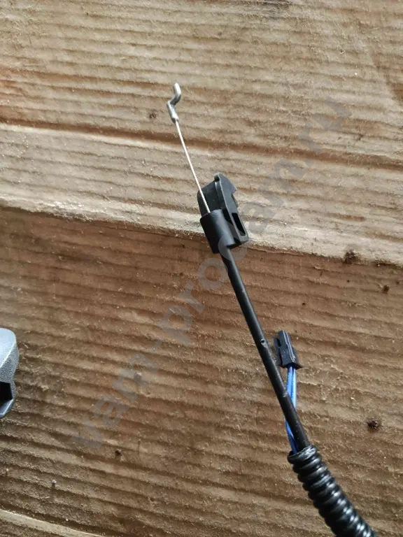 ручка газа с тросиком новая оригинал Husqvarna 128r 125r