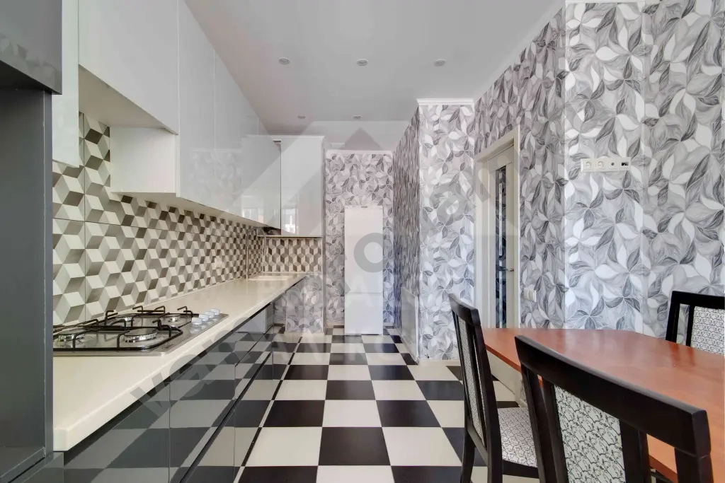 3-к. квартира, 71 м², 1/3 эт.