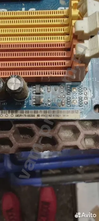 Материнская плата