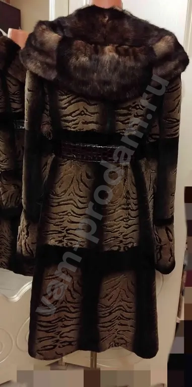Шуба бобрик с норкой, с капюшоном, р. 48-52-54