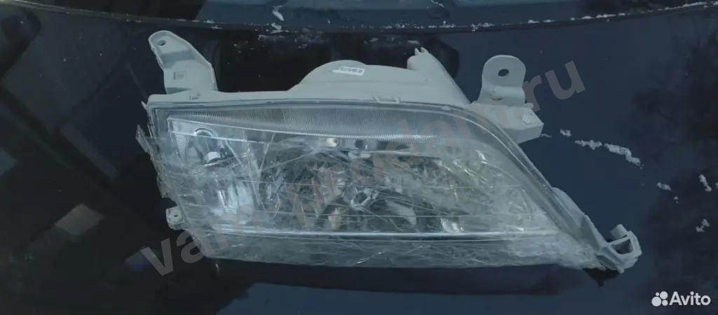 Фара Право toyota carina AT212