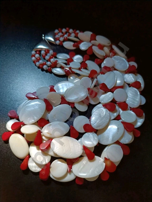 Крупные Бусы. Натуральный Перламутр. Натуральный Коралл. США. Маркировка.