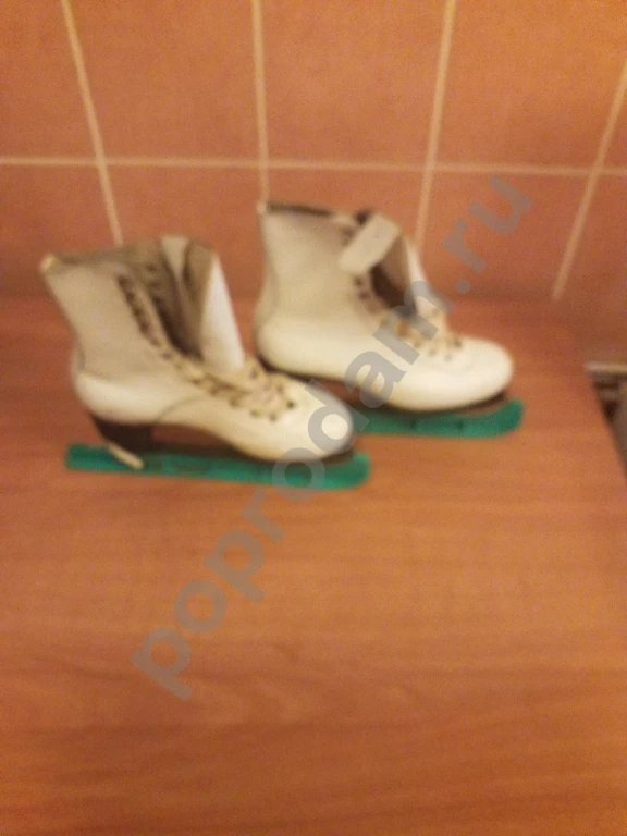 Коньки фигурные размер 38