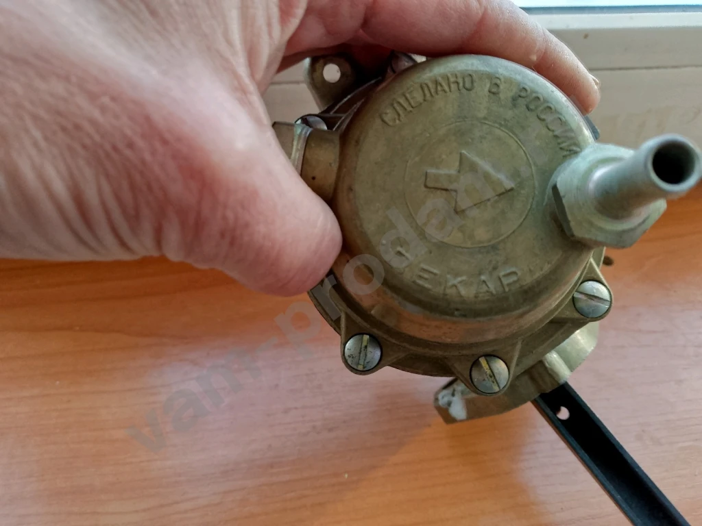 Бензонасос