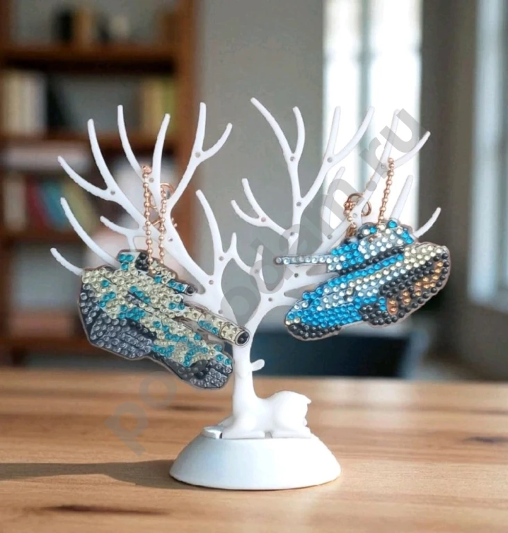 Танк брелок двухсторонний ручной работы