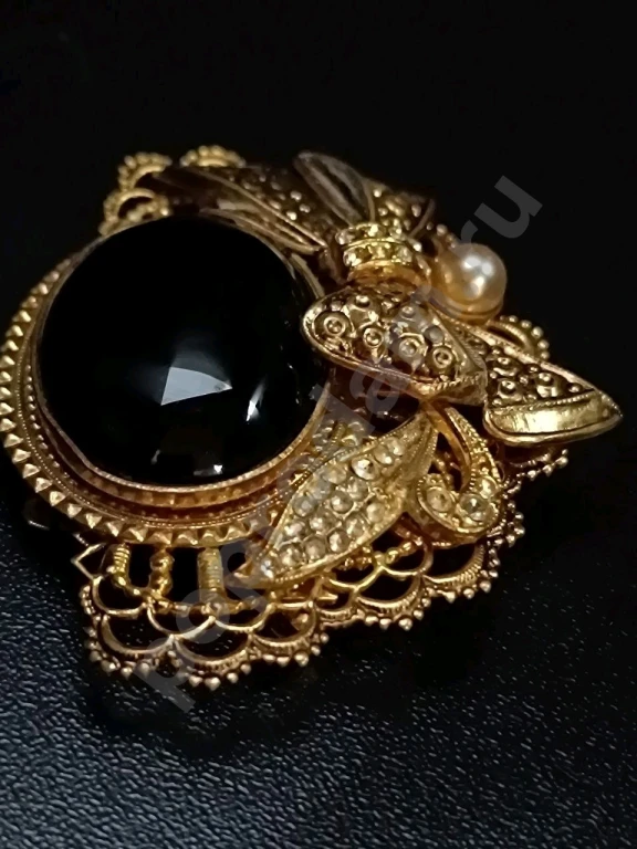 Крупная Брошь. Чехия. Jablonex. Винтаж. Стекло.