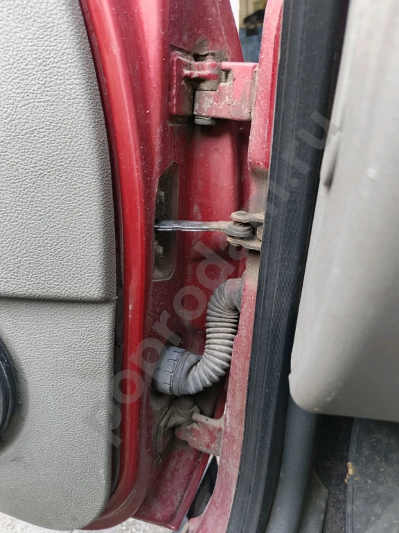 Передняя левая дверь лада калина гранта