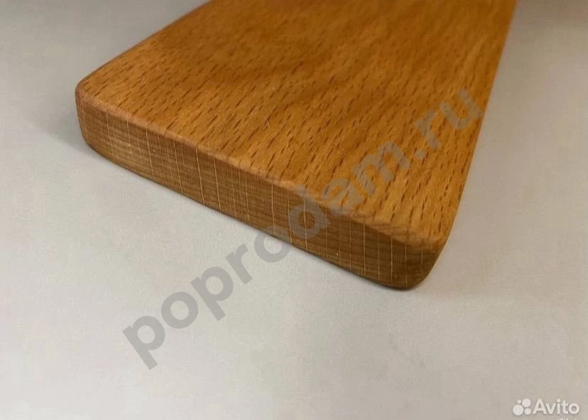 Деревянная доска для сервировки и нарезки