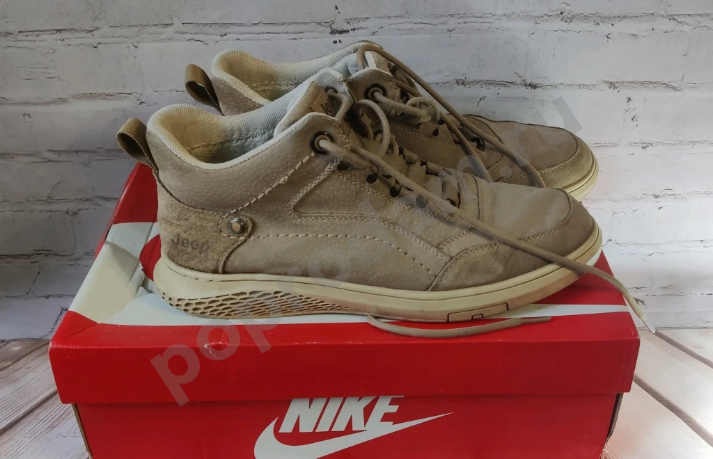 Кроссовки разные Nike - Puma