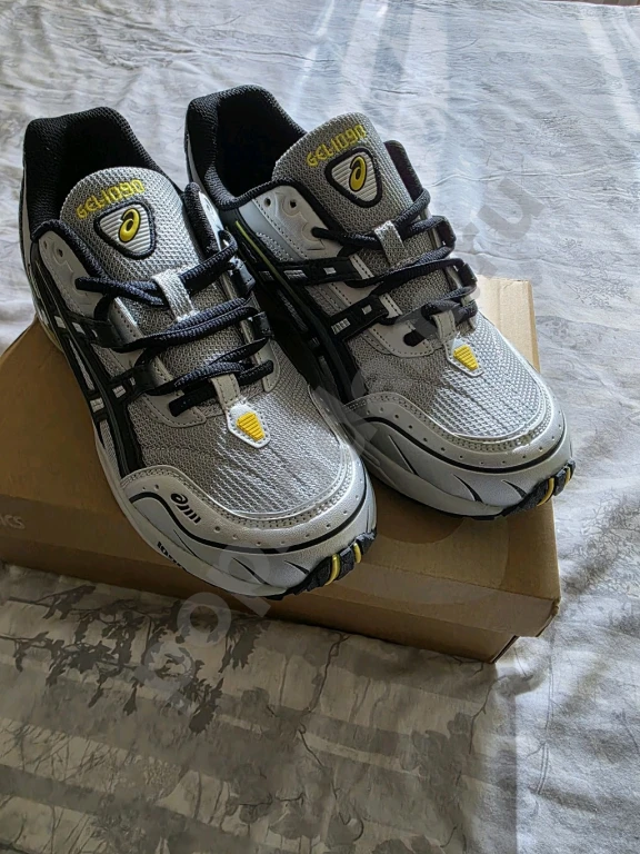 Кроссовки Asics 42