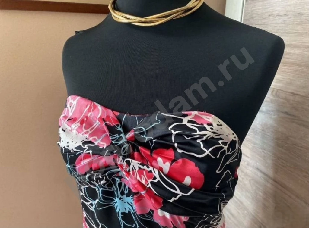 Платье без бретелей с жакетом 48