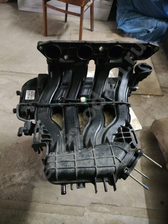 Впускной коллектор