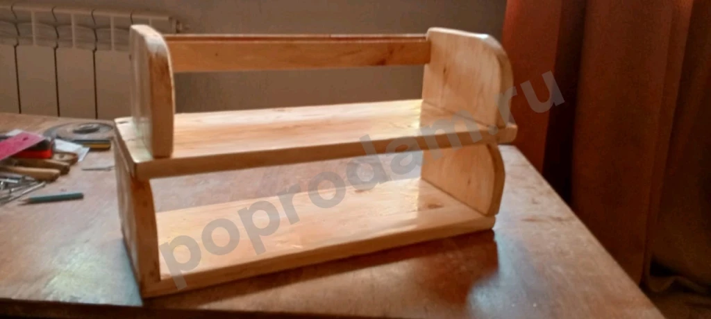 Полочка из массива сосны