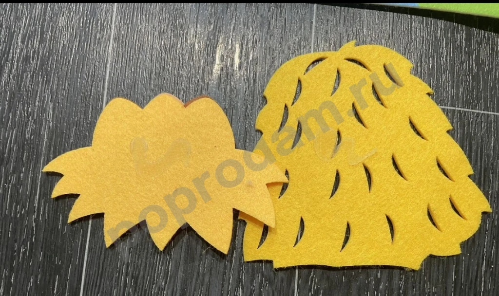 Развивающая игрушка на липучках коврик