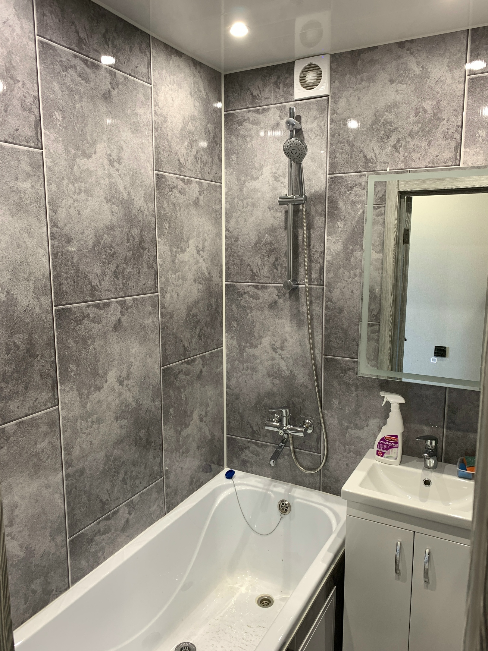 Ремонт ванных комнат, санузлов: Ванная панелями (вместе с материалом)