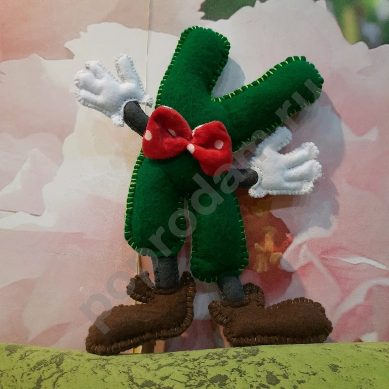 Вязание игрушек и мелкий ремонт одежды